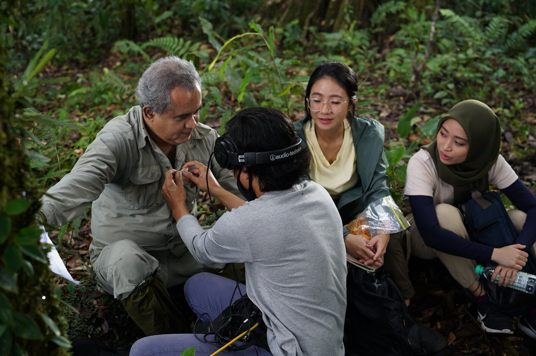 Behind the scenes on The Lost Bornean Rainbow Toad, photo 2